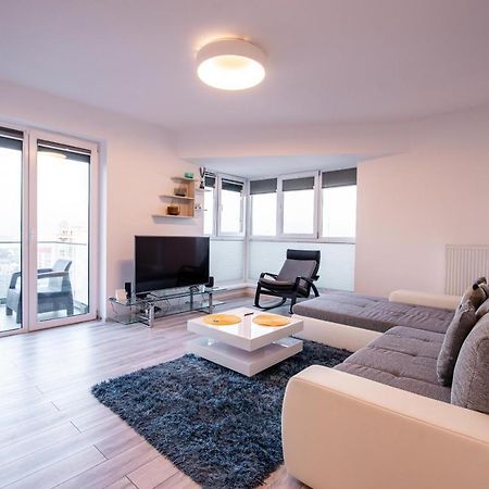 Luxury Westpark 2 Presidentialsuite With Lake View W4 Bucureşti Eksteriør bilde